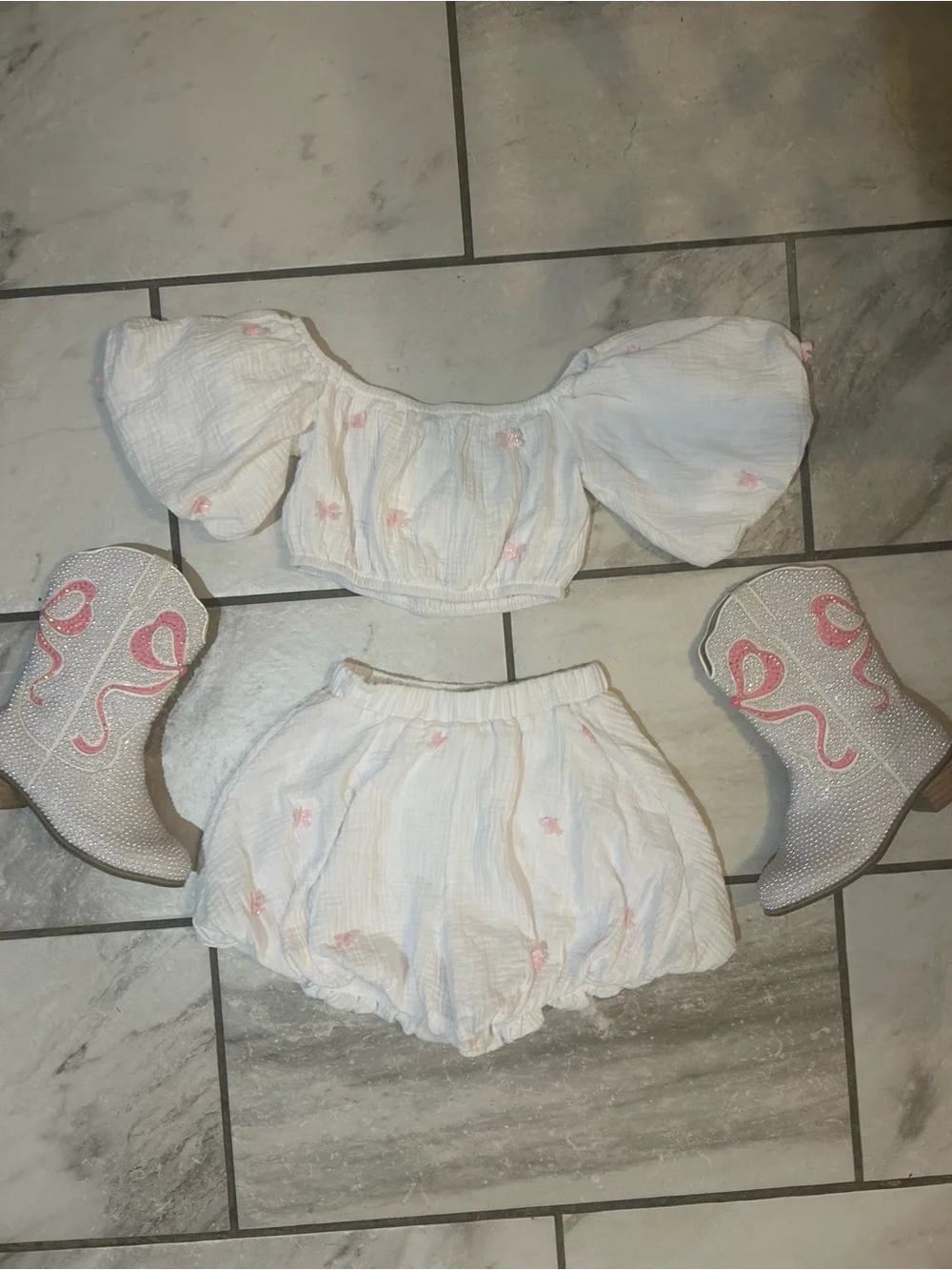 Sz 10 White Two-Piece Bow Crop Top and Shorts Set with size 37 boots fun fashion